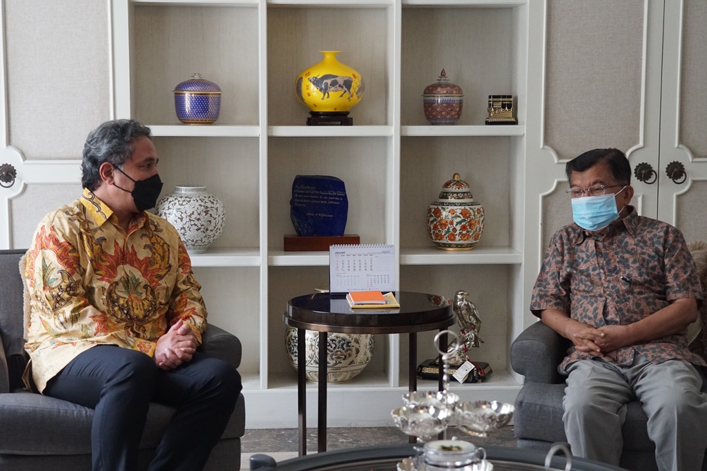 Galeri - Kado Awal Tahun: Museum Kepresidenan Republik Indonesia Balai Kirti Mendapat Hibah Koleksi dari Wakil Presiden Ke-10 dan ke-12 Jusuf Kalla
